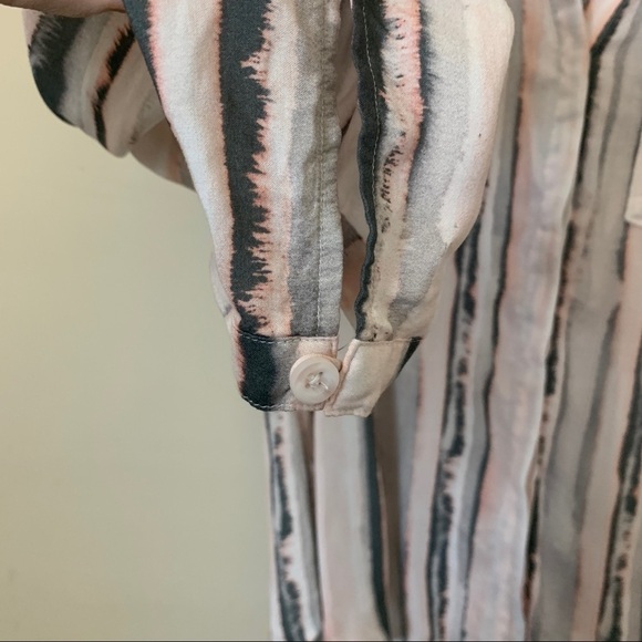 Cloth & Stone Anthropologie Stripe Button Down Long Sleeve Top Size S - Picture 4 of 6